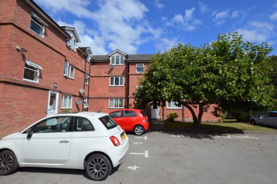 Images for 2 Bedroom Flat with Parking, Upper Grosvenor Road, Tunbridge Wells