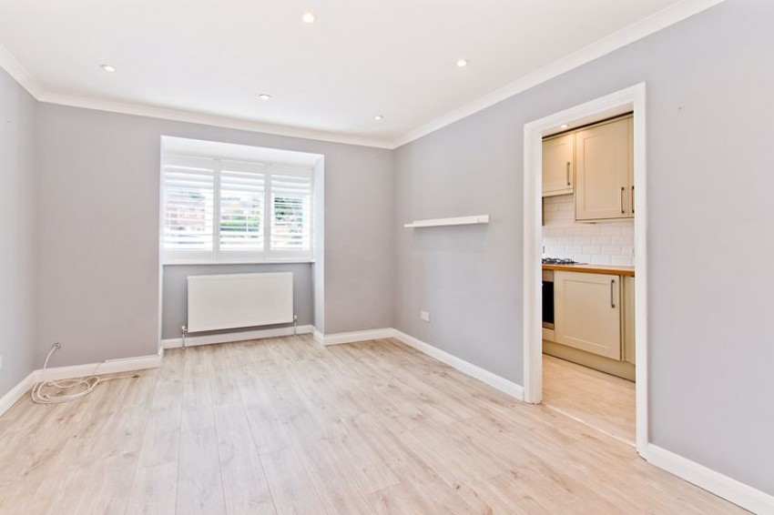 Images for 1 Bedroom Flat with Parking, Montacute Road, Tunbridge Wells