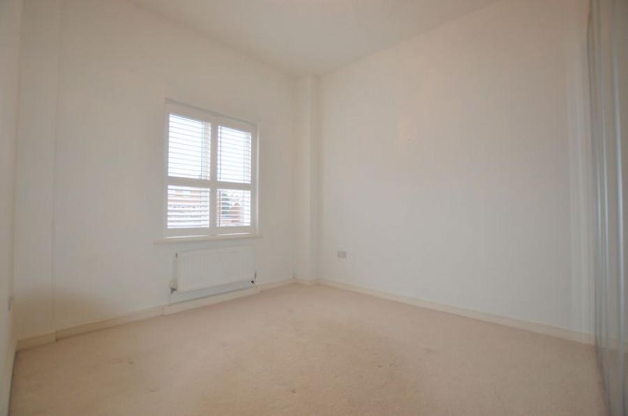 Images for 3 Double Bedroom 2 Bathroom Apartment with Parking, Close to Station, Goods Station Road